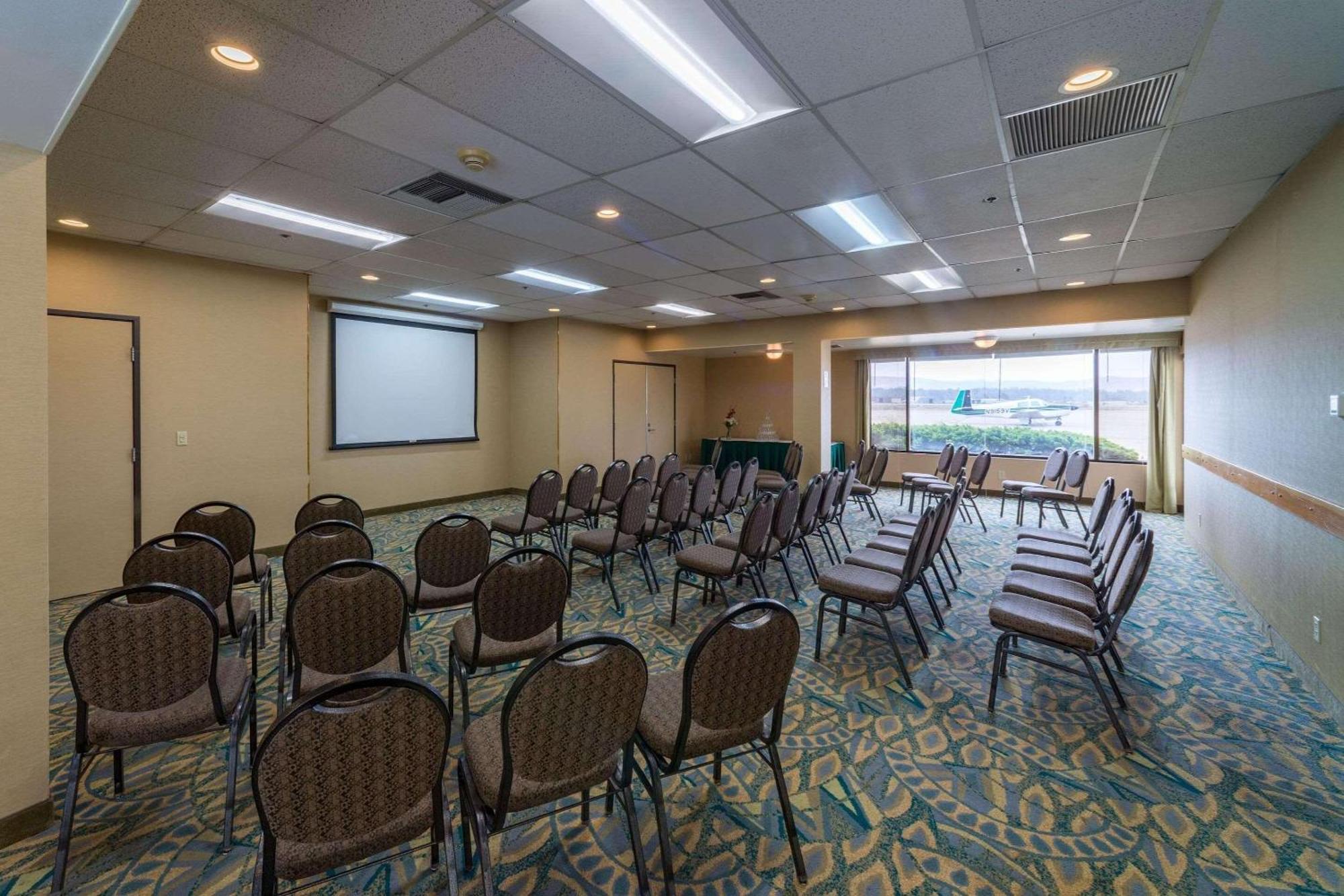 Radisson Hotel Santa Maria Εξωτερικό φωτογραφία